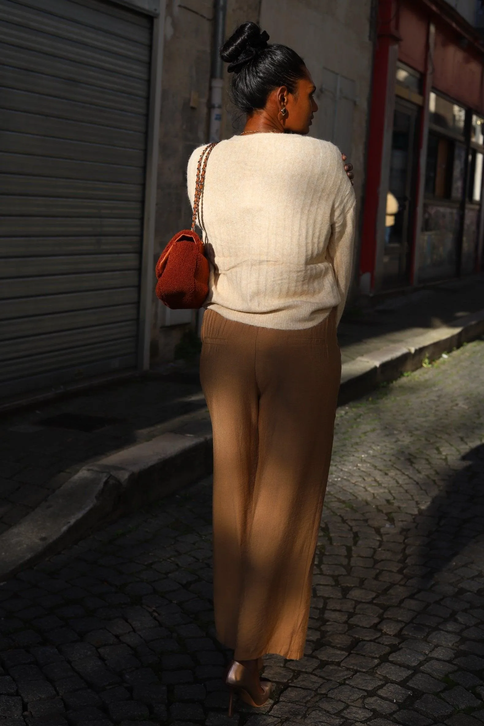 Gilet Beige Boutonné en Maille – Confort et Style Décontracté